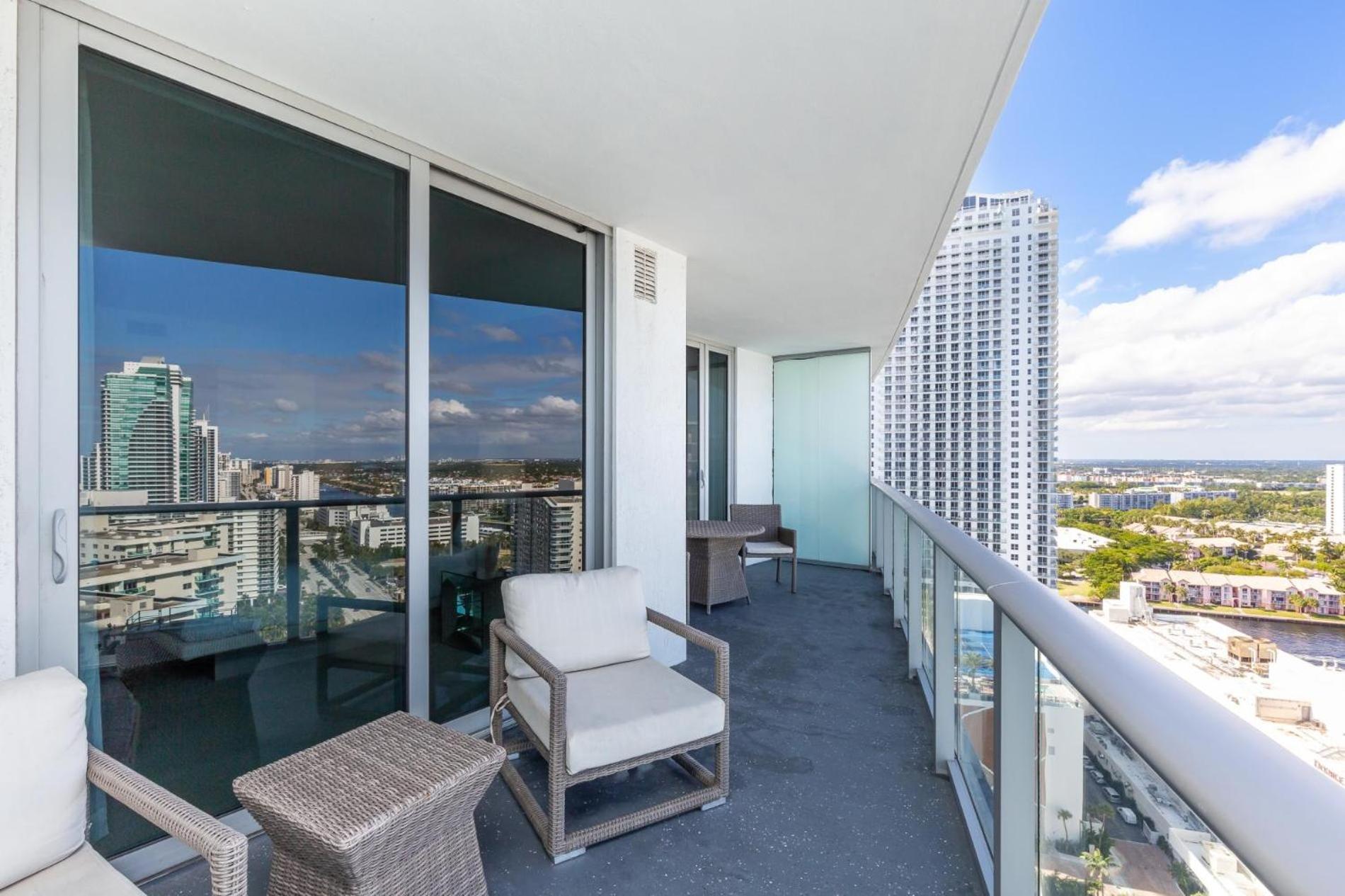 Ocean View 1 Bed On The Beach 19Th Floor Hollywood Hallandale Beach Esterno foto